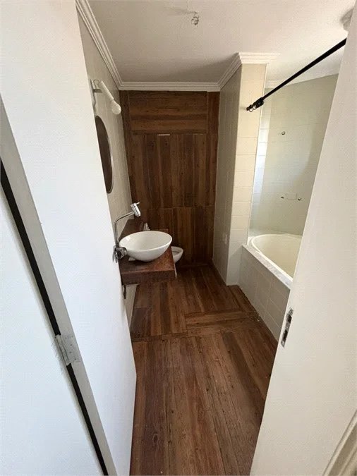Apartamento à venda ou para alugar com 1 suíte em Vila Suzana, São Paulo, SP