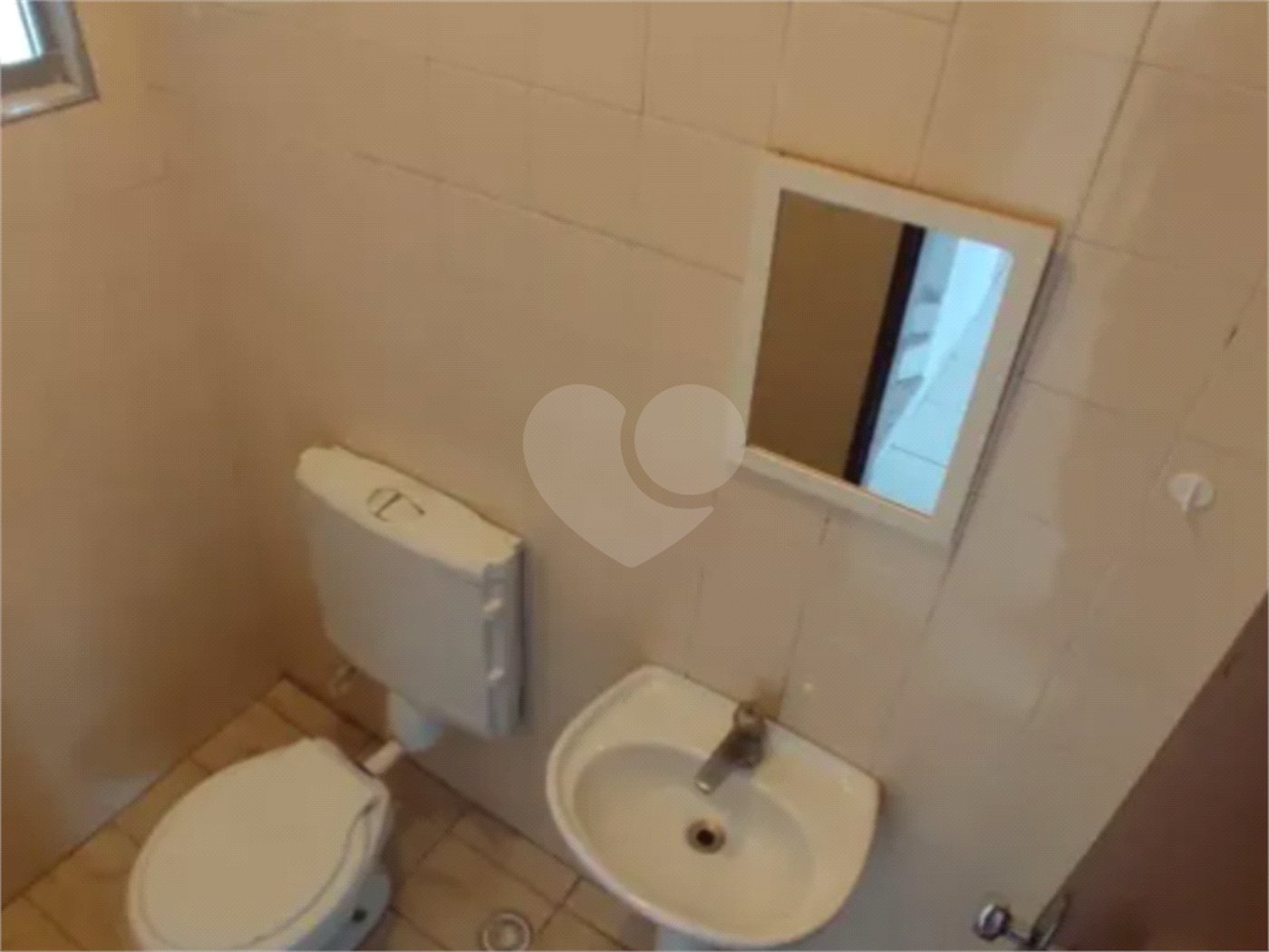 Sobrado à venda com 3 quartos, sendo 1 suíte, em Jardim Pinheiros, São Paulo, SP