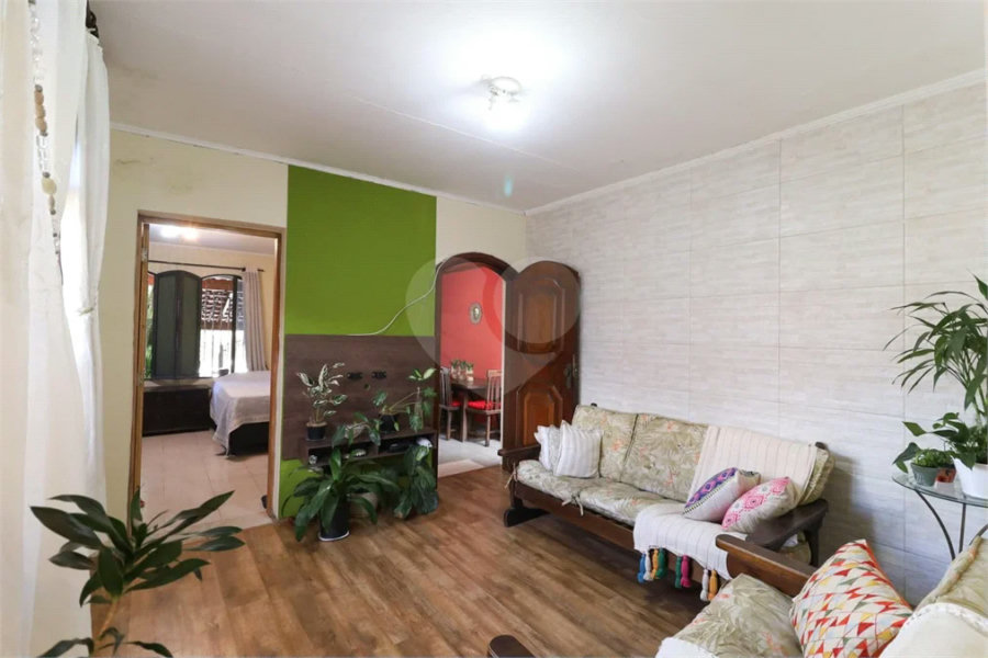 Casa à venda com 3 quartos, sendo 1 suíte,  em Vila Medeiros, São Paulo, SP