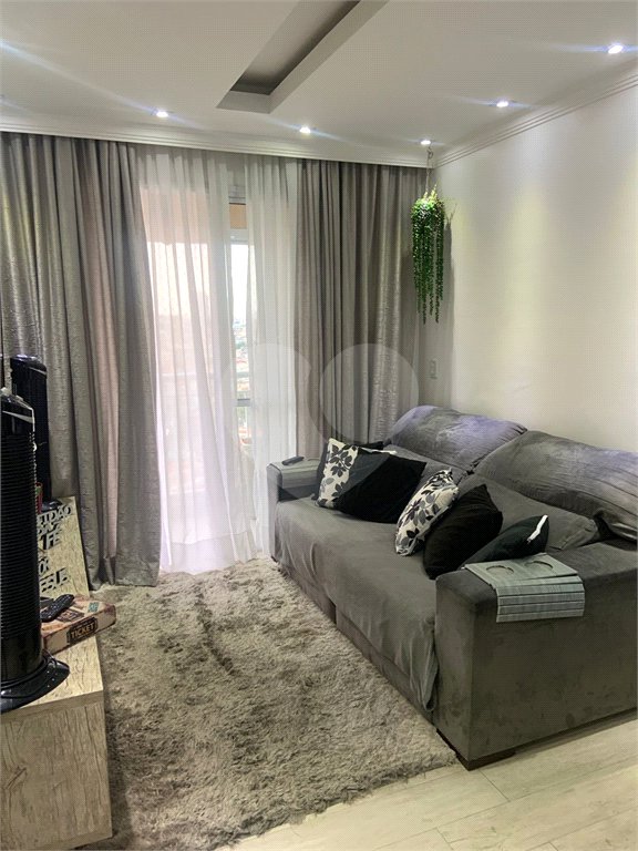 Apartamento à venda com 2 quartos, sendo 1 suíte, em Santo Antônio, Osasco, SP