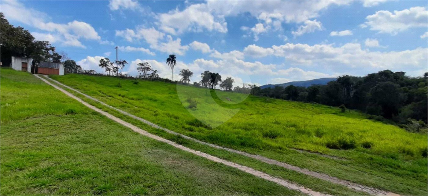 Casa à venda com 1 suíte em Santa Inês, Mairiporã, SP