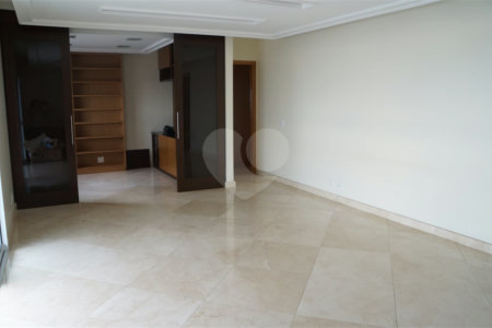 Apartamento de 142m² no Ipiranga com 3 dormitórios, 3 suítes e 3 vagas de garagem.