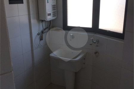 Apartamento à venda com 3 quartos, sendo 1 suíte, em Vila Andrade, São Paulo, SP