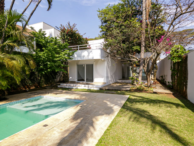 Casa à venda com 3 suítes em Brooklin, São Paulo, SP