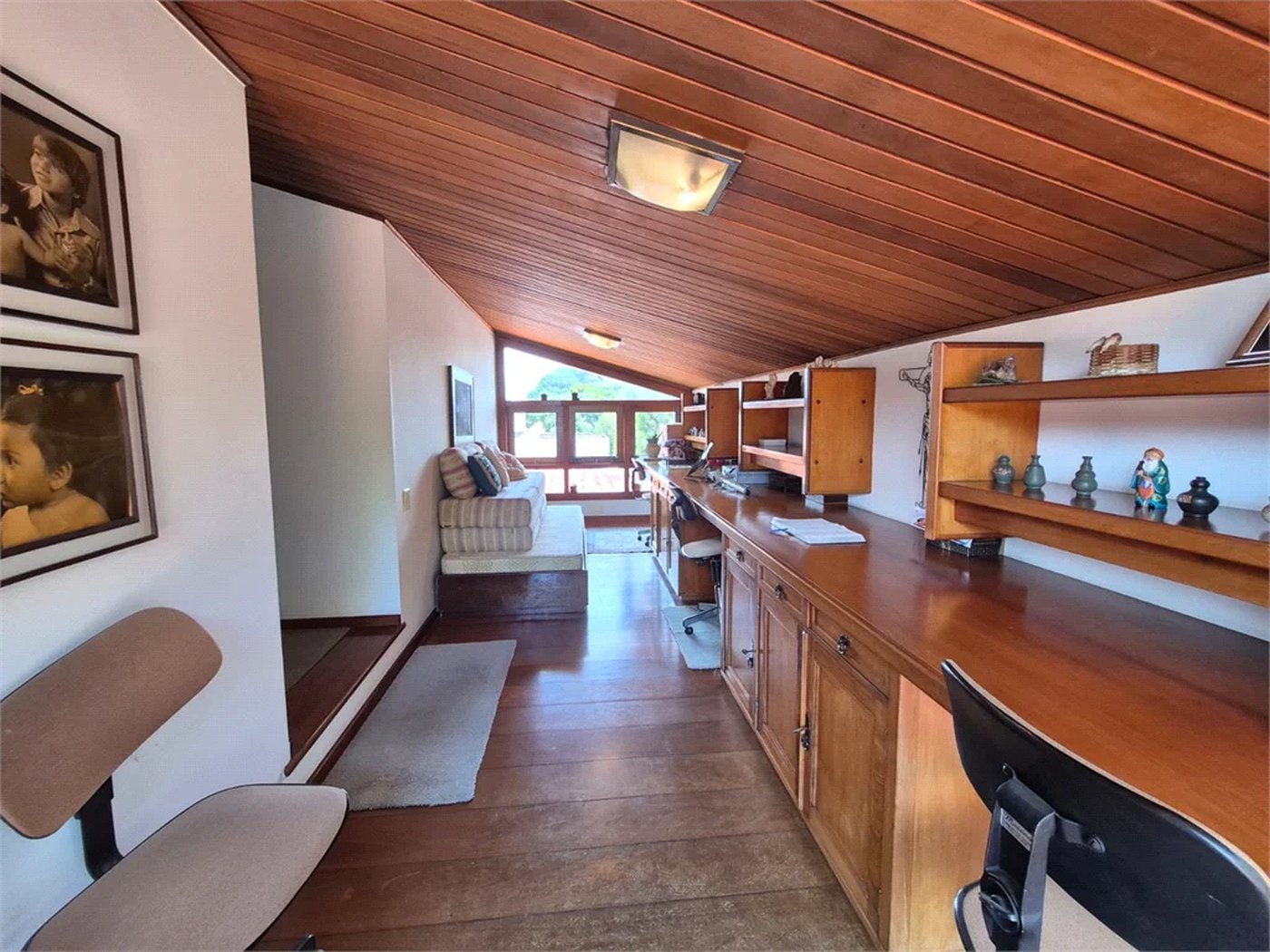 Casa de Vila à venda ou para alugar com 4 quartos, sendo 2 suítes, em Jardim Leonor, São Paulo, SP