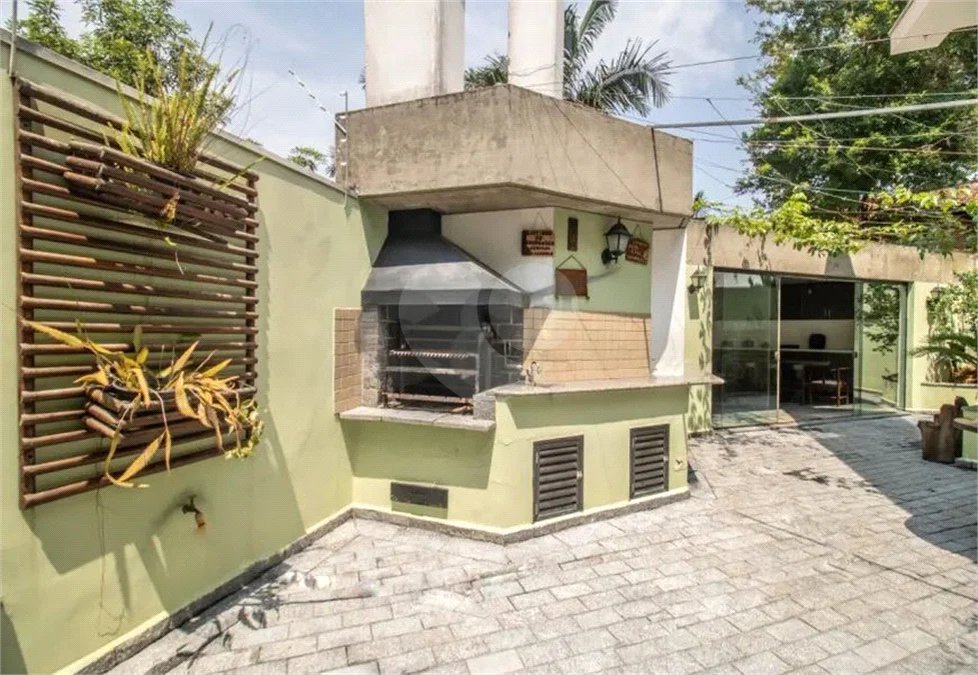 Casa de Vila à venda com 5 quartos, sendo 3 suítes, em Jardim Marajoara, São Paulo, SP