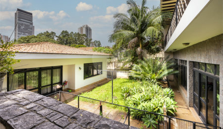 Casa Térrea à venda com 4 quartos, sendo 2 suítes,  em Brooklin Velho, São Paulo, SP
