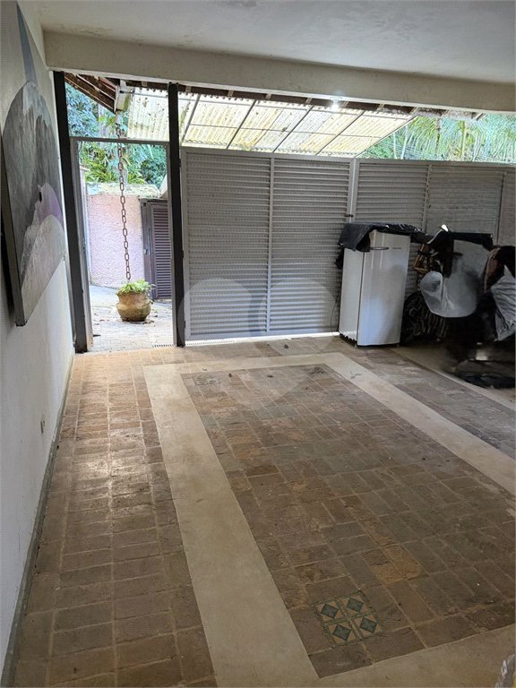 Casa à venda com 6 suítes em Massaguaçu, Caraguatatuba, SP