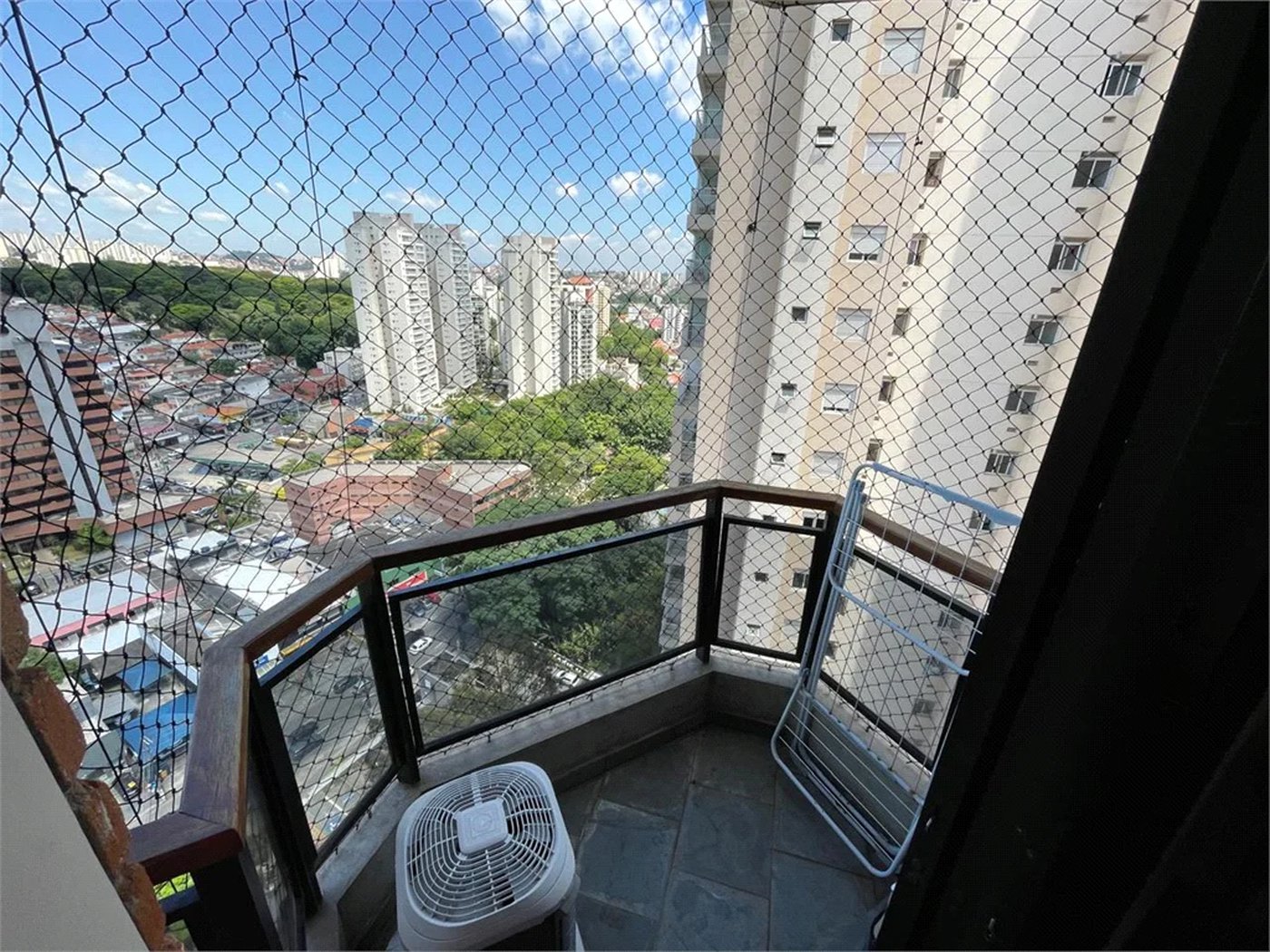 Apartamento à venda com 3 quartos, sendo 1 suíte, em Parque Bairro Morumbi, São Paulo, SP