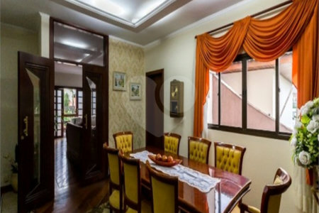 Casa à venda ou para alugar com 5 quartos, sendo 3 suítes, em Independência, São Bernardo do Campo, SP