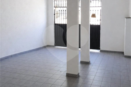 Casa à venda com 3 quartos, sendo 1 suíte, em Jardim Campo Limpo, São Paulo, SP