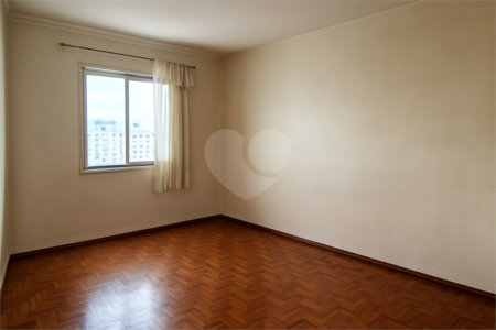 Apartamento à venda com 3 quartos, sendo 1 suíte,  em Alto da Lapa, São Paulo, SP