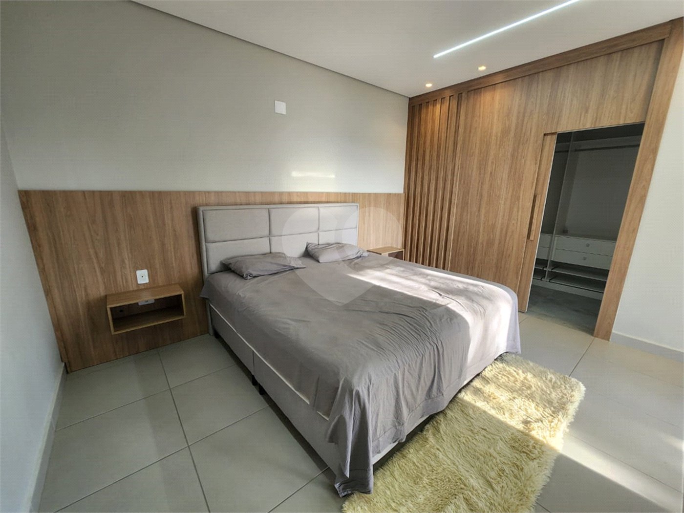 Casa de Vila à venda com 3 suítes em Inhayba, Sorocaba, SP