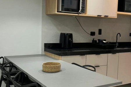 Apartamento à venda com 1 suíte em Caiçara, Praia Grande, SP