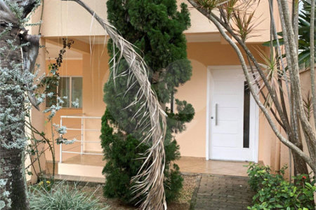 Casa para alugar com 3 quartos, sendo 1 suíte, no condomínio Reserva da Mata, Vinhedo - SP