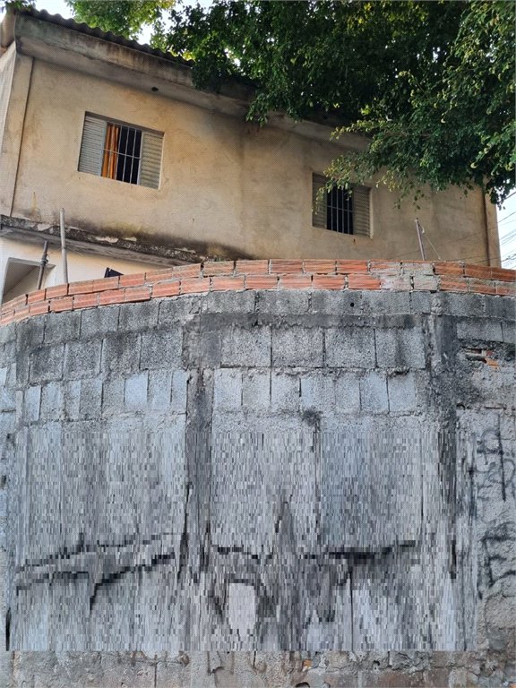 Sobrado à venda com 3 quartos em Vila Basileia, São Paulo, SP