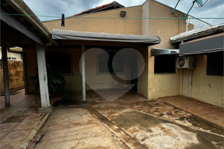 Casa à venda com 3 quartos, sendo 1 suíte, no Centro, Ponta Porã, MS