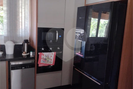 Casa à venda com 5 quartos, sendo 4 suítes, no condomínio Clube Florada Suzano, Suzano - SP