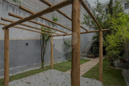 Sobrado à venda com 4 suítes em Vila Santa Catarina, São Paulo, SP