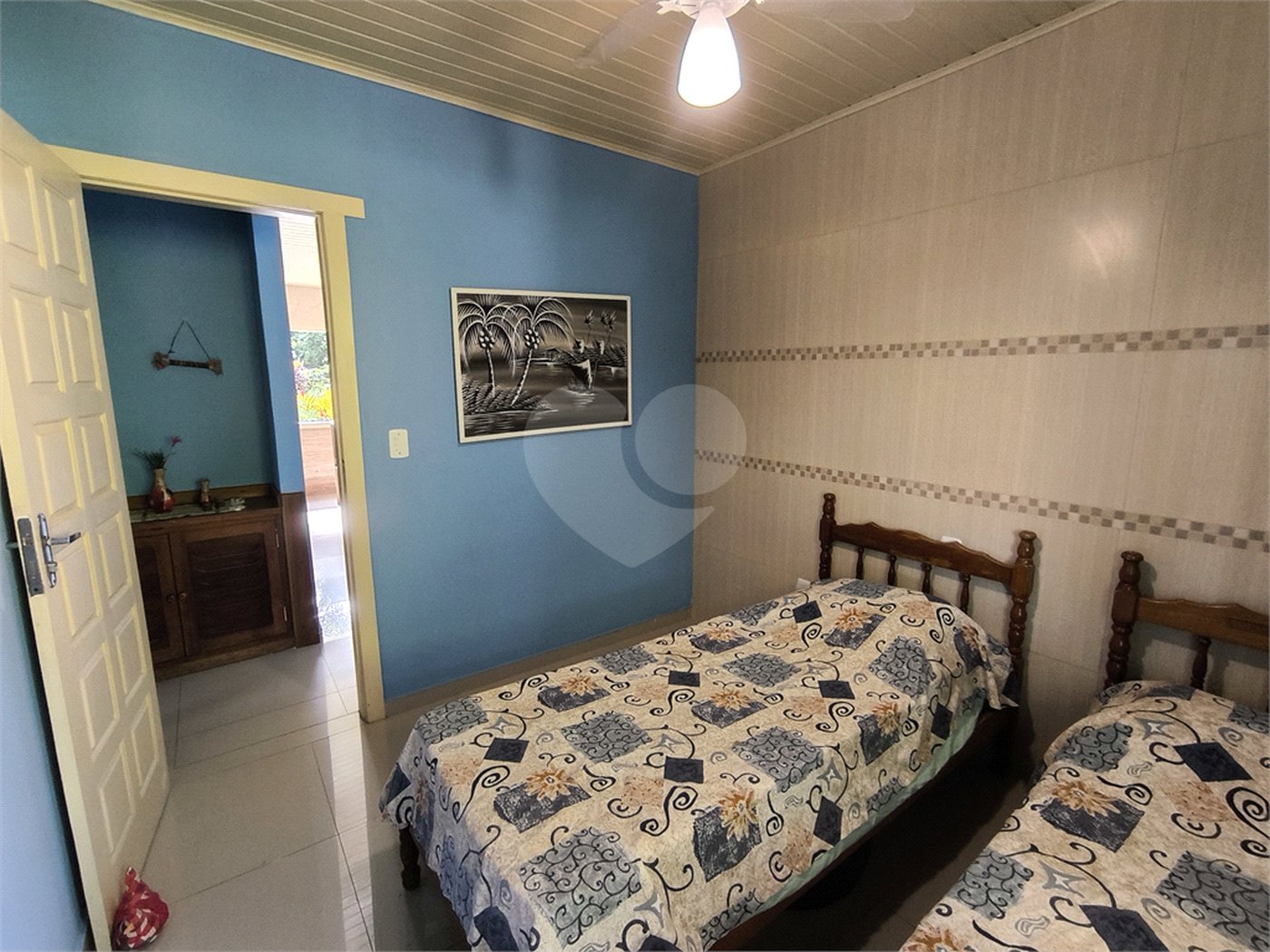 Casa à venda com 4 quartos, sendo 2 suítes, no Centro, Santa Cruz Cabrália, BA