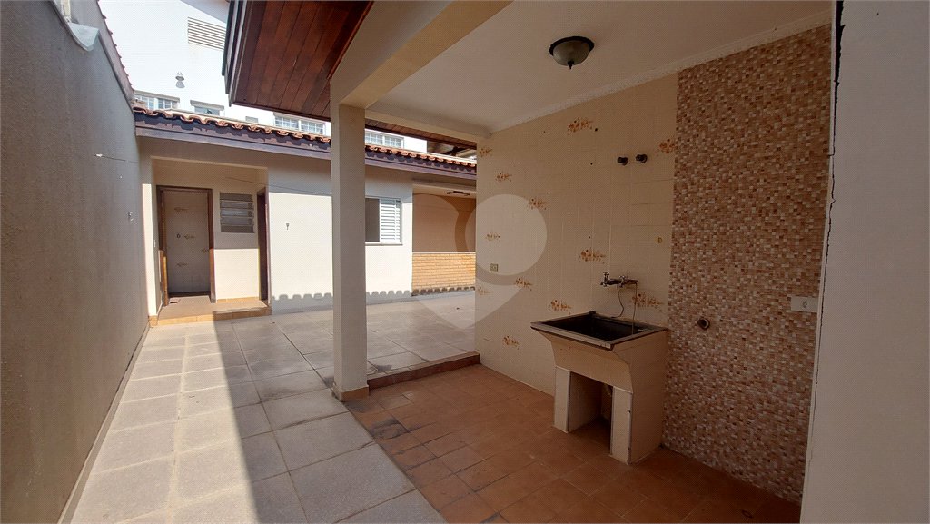 Casa à venda com 3 quartos, sendo 1 suíte, em Jardim Emília, Sorocaba, SP