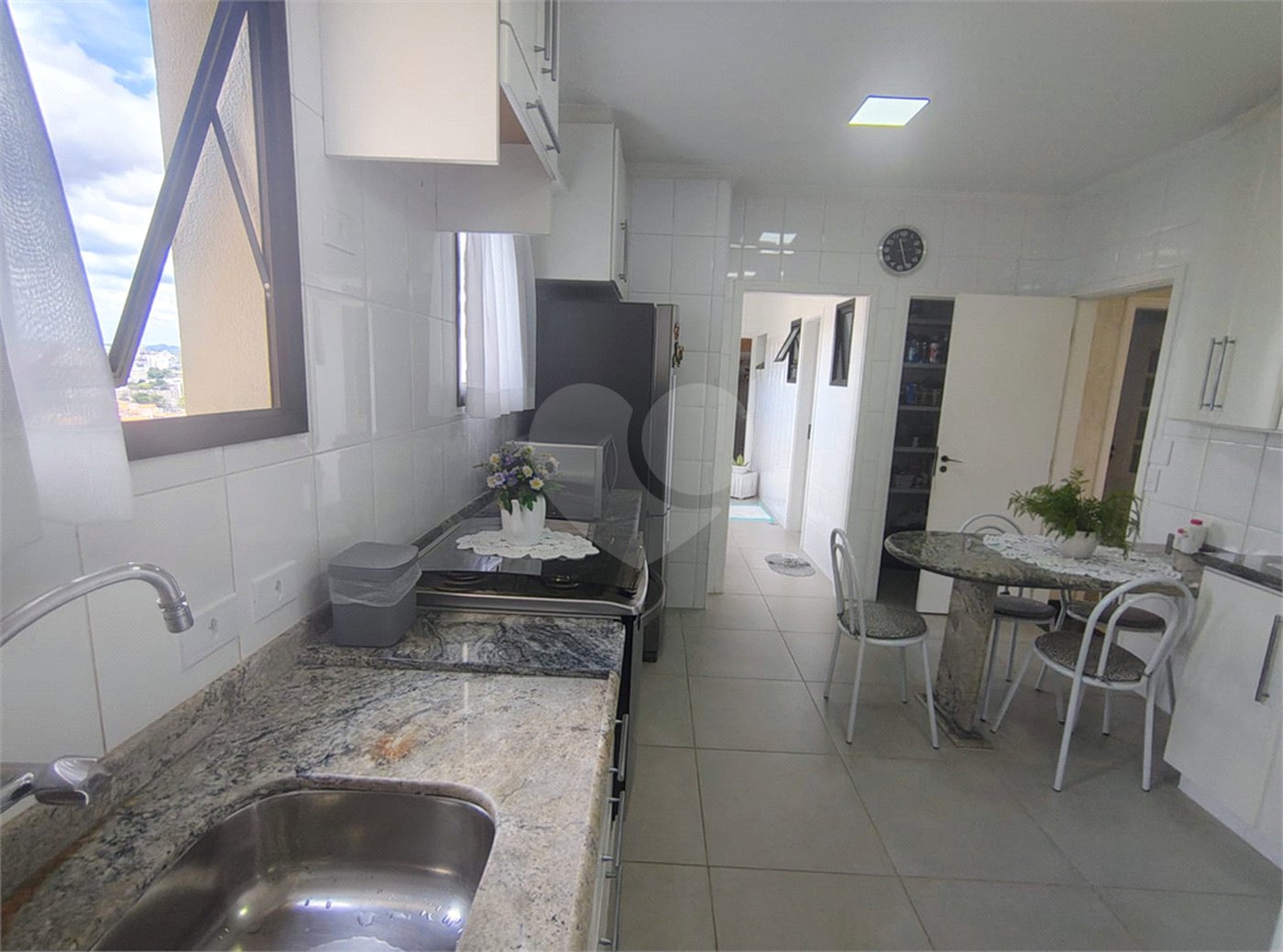 Apartamento à venda com 3 quartos, sendo 2 suítes, em Vila Rica, Jundiaí, SP