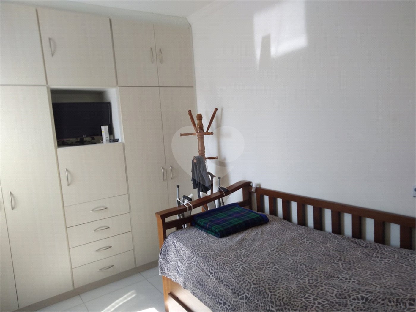 Apartamento à venda com 3 quartos, sendo 1 suíte, em Parque Santana, Mogi das Cruzes, SP