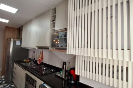 Apartamento à venda com 2 quartos, sendo 1 suíte,  em Jardim São Pedro, Mogi das Cruzes, SP