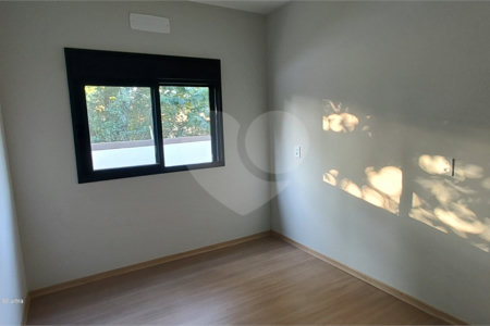 Casa à venda com 3 suítes no condomínio Reserva Ybyra, Atibaia - SP