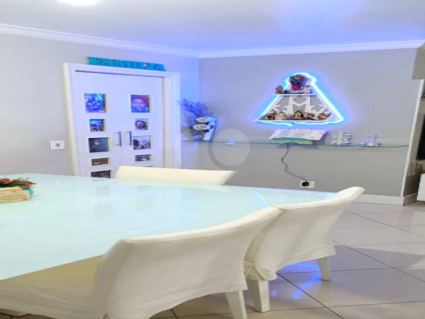 Apartamento à venda com 2 quartos, sendo 1 suíte,  em Jardim Itacolomi, São Paulo, SP