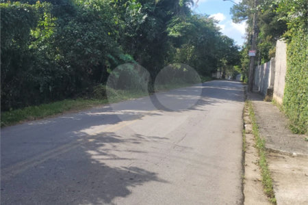 Chácara à venda com 3 quartos em Parque Alvorada, Suzano, SP