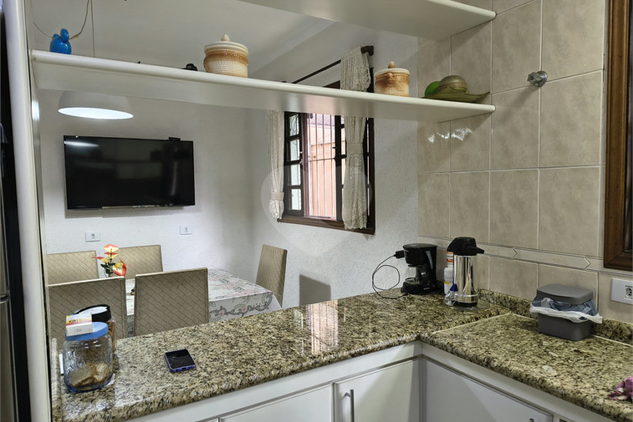Sobrado à venda com 3 quartos, sendo 1 suíte, em Tremembé, São Paulo, SP