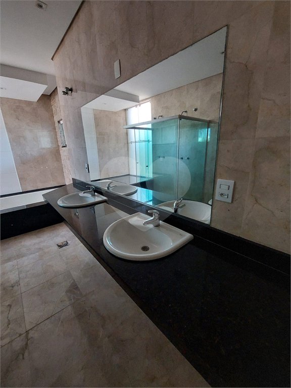 Casa à venda com 3 quartos, sendo 1 suíte, no condomínio Village Saint Clair, Sorocaba - SP