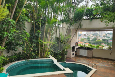 Casa à venda com 4 quartos, sendo 2 suítes,  em Vila Romana, São Paulo, SP