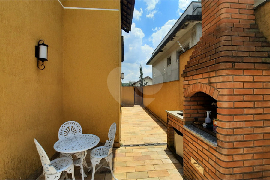 Sobrado à venda com 4 quartos, sendo 1 suíte, em Barro Branco (zona Norte), São Paulo, SP