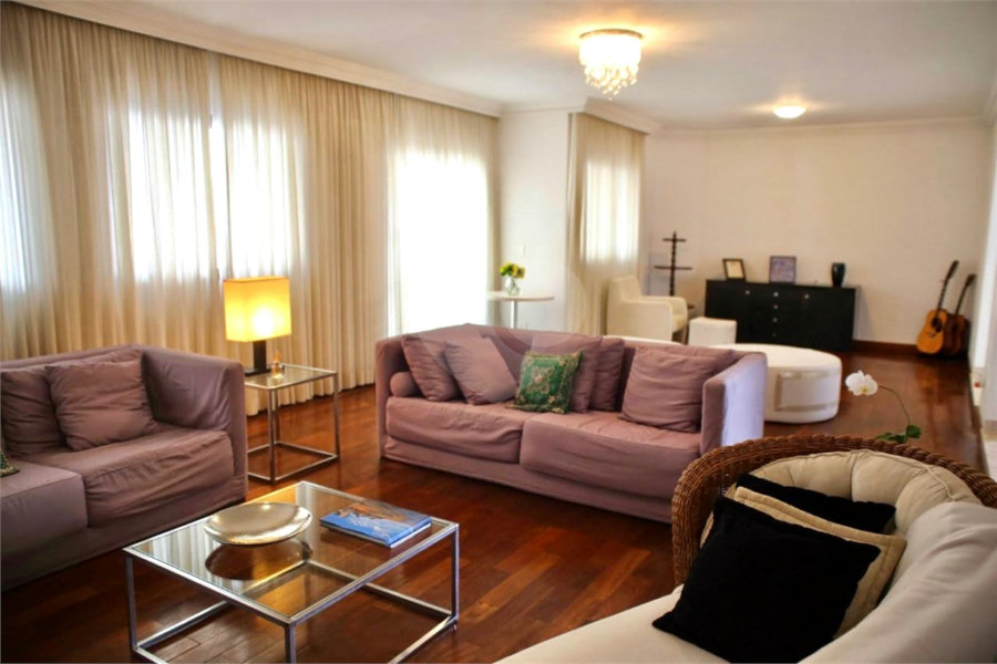Apartamento à venda com 3 suítes em Tatuapé, São Paulo, SP