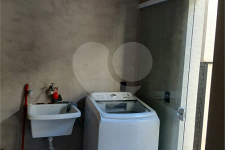 Sobrado à venda com 3 quartos, sendo 1 suíte,  em Villa Di Cesar, Mogi das Cruzes, SP