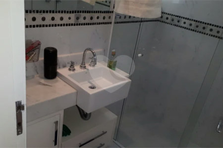 Sobrado à venda com 3 suítes em Água Fria, São Paulo, SP
