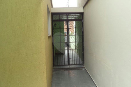 Sobrado à venda com 3 quartos, sendo 1 suíte, em Parada Inglesa, São Paulo, SP