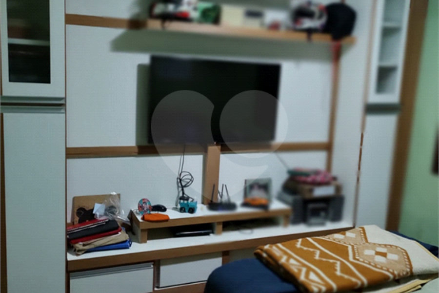 Casa à venda com 4 quartos, sendo 1 suíte, no condomínio Parque Suiça, Caieiras - SP