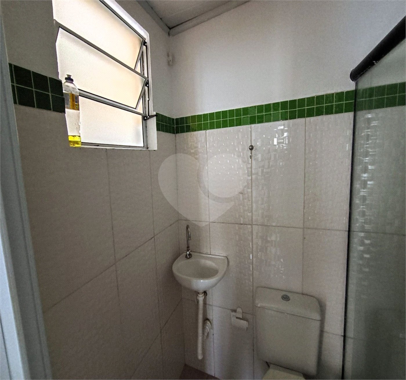 Casa para alugar com 1 quarto no condomínio Cond R Claudio Rodrigues Lopes, São Paulo - SP
