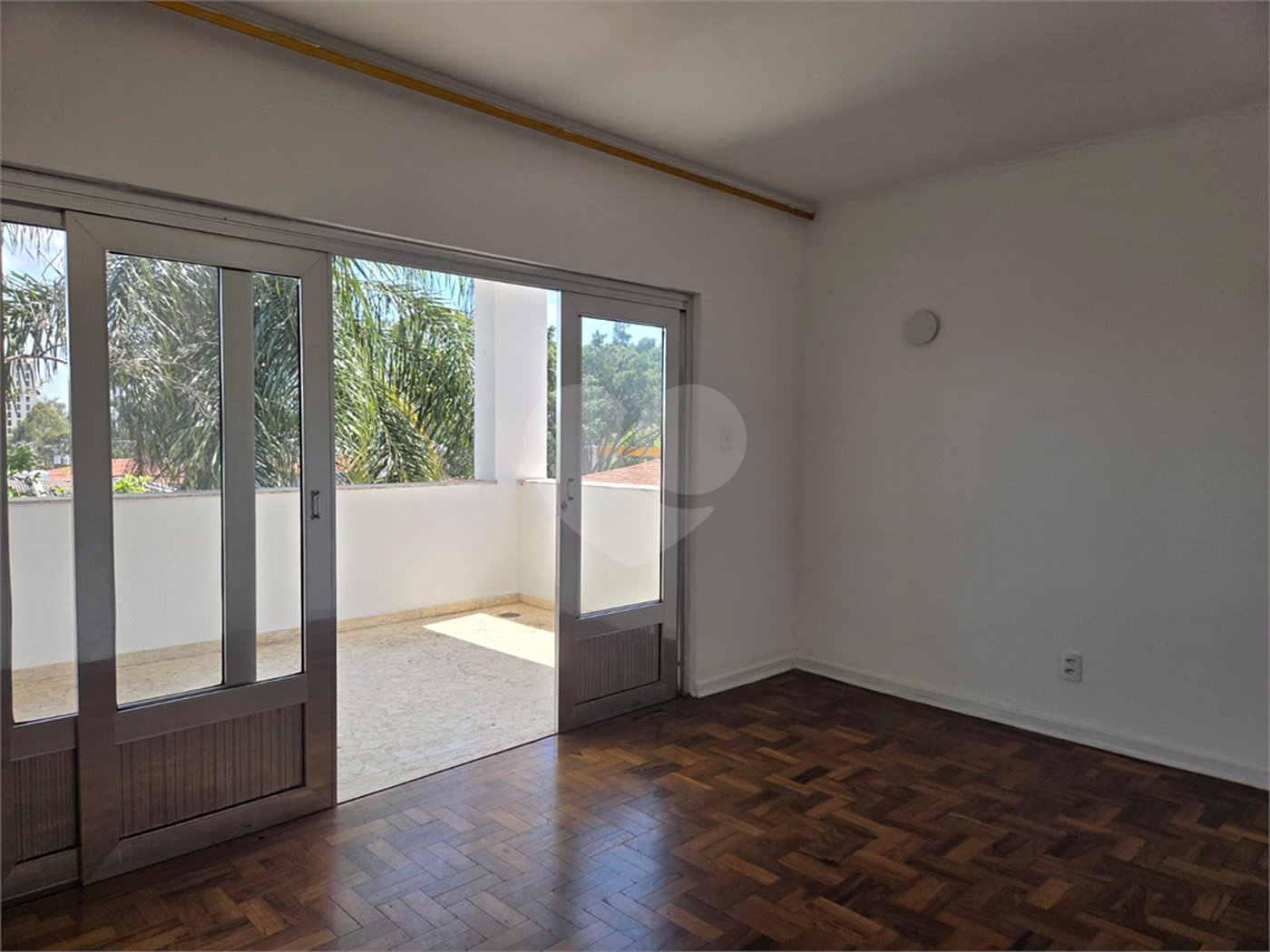 Casa à venda com 4 quartos, sendo 3 suítes, em Jardim Prudência, São Paulo, SP