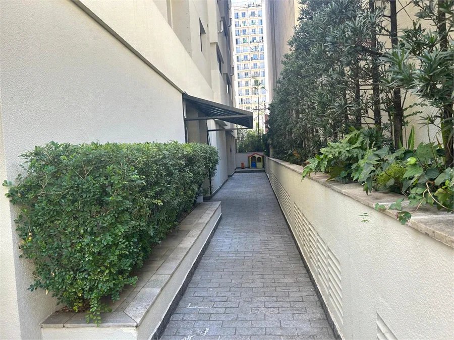 Apartamento à venda com 4 quartos, sendo 2 suítes,  em Pinheiros, São Paulo, SP