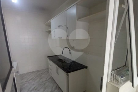 Apartamento à venda com 3 quartos, sendo 1 suíte,  em Vila Olímpia, São Paulo, SP