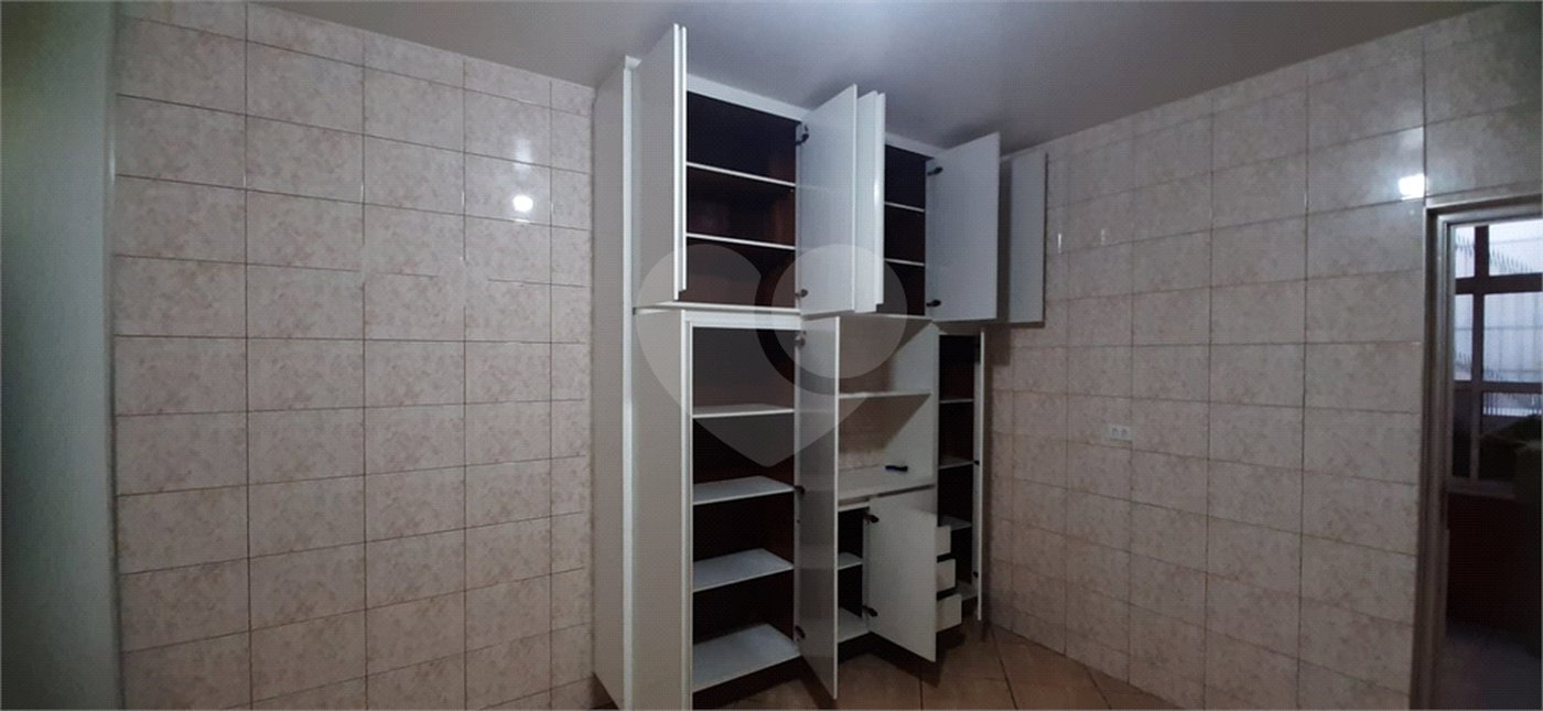 Sobrado à venda com 3 quartos em Jardim Guairaca, São Paulo, SP