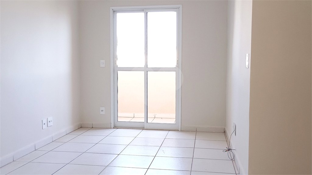 Apartamento à venda com 2 quartos, sendo 1 suíte, em Residencial Flórida, Ribeirão Preto, SP