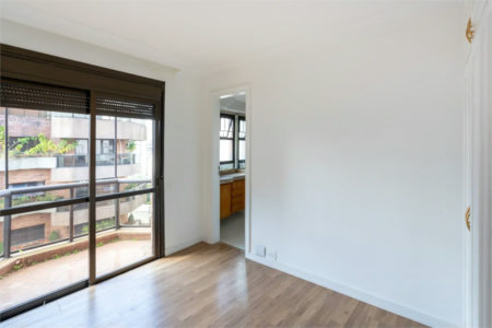 Apartamento à venda com 4 quartos, sendo 3 suítes,  em Vila Andrade, São Paulo, SP