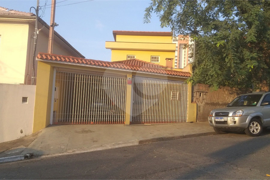 Casa à venda com 3 suítes em Parque Peruche, São Paulo, SP