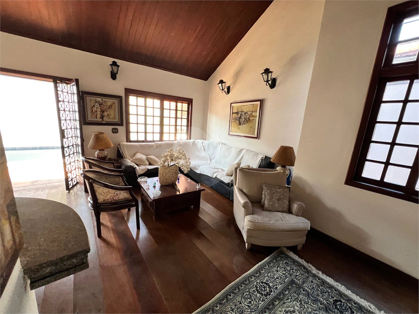 Casa à venda com 4 quartos, sendo 3 suítes, em Chácara Monte Alegre, São Paulo, SP