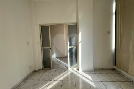 Apartamento à venda ou para alugar com 1 suíte no Centro, Rio de Janeiro, RJ